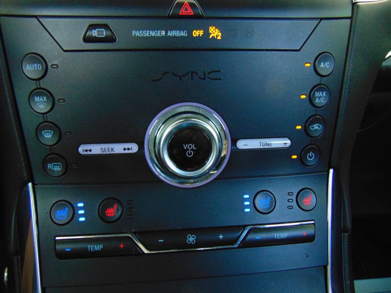 Used 2020 Ford Edge ST w/ Equipment Group 401A AWD/4WD image 16