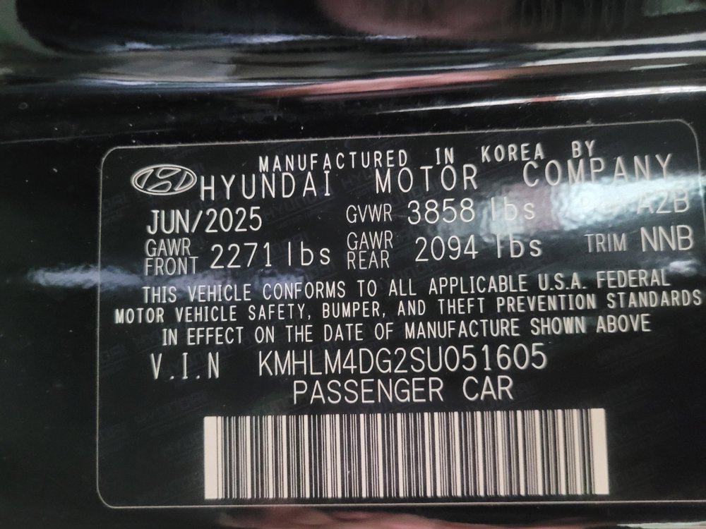 Used 2025 Hyundai Elantra Sport FWD image 33