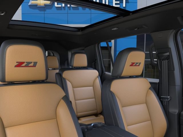 New 2027 Chevrolet Traverse Z71 w/ LPO, Floor Liner Package AWD/4WD image 24