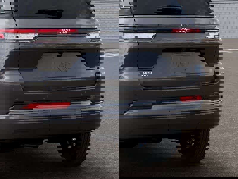 New 2026 Jeep Grand Cherokee Limited Reserve AWD/4WD image 13