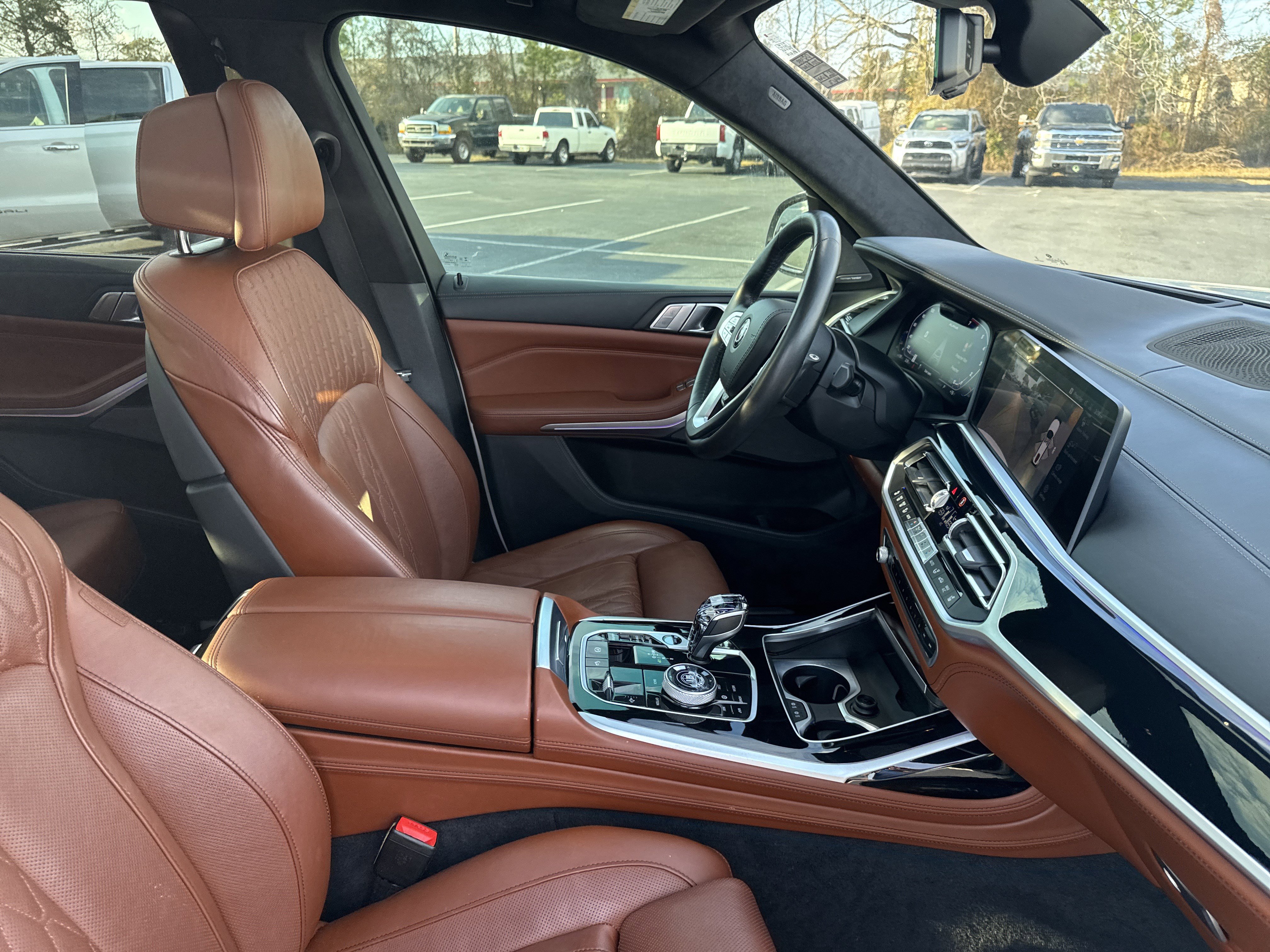 Used 2022 BMW ALPINA XB7 image 39