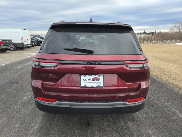 New 2026 Jeep Grand Cherokee Limited w/ Limited Altitude Package AWD/4WD image 4