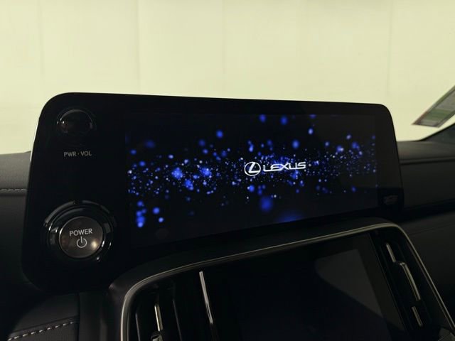 New 2025 Lexus LX 700h Overtrail image 16