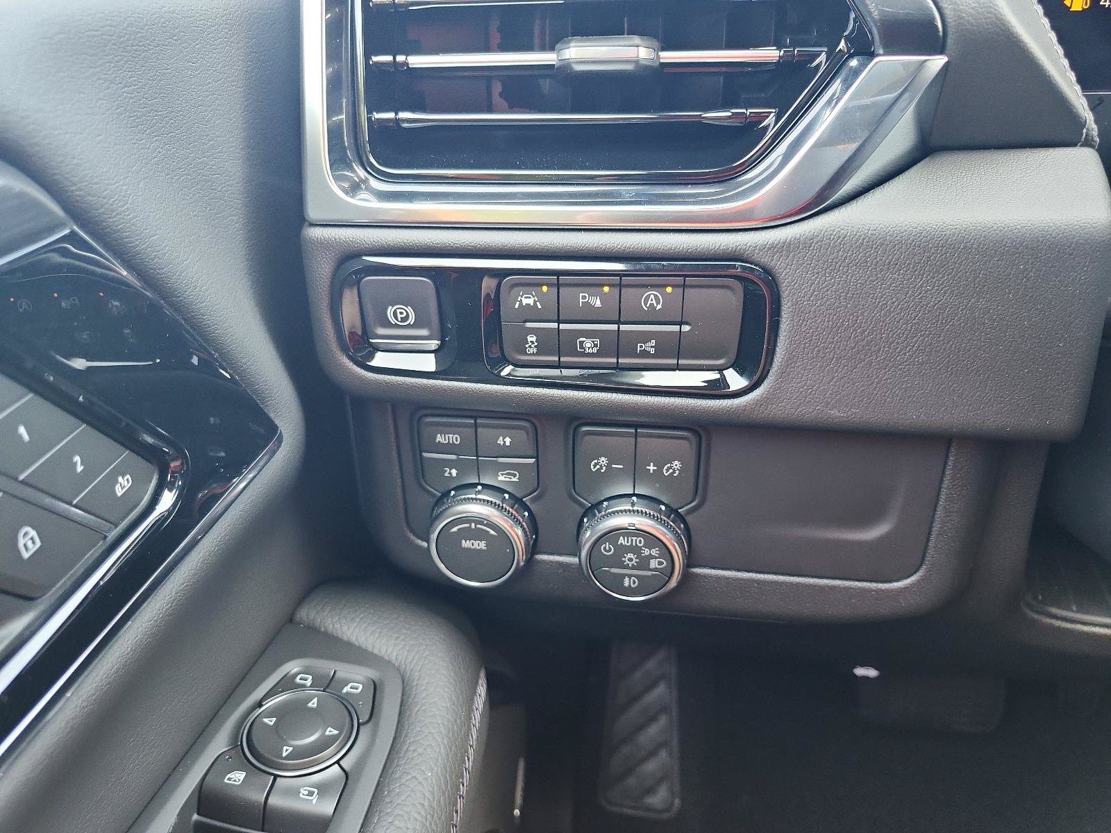 New 2026 GMC Yukon Denali w/ Sun & Power Step Package AWD/4WD image 18