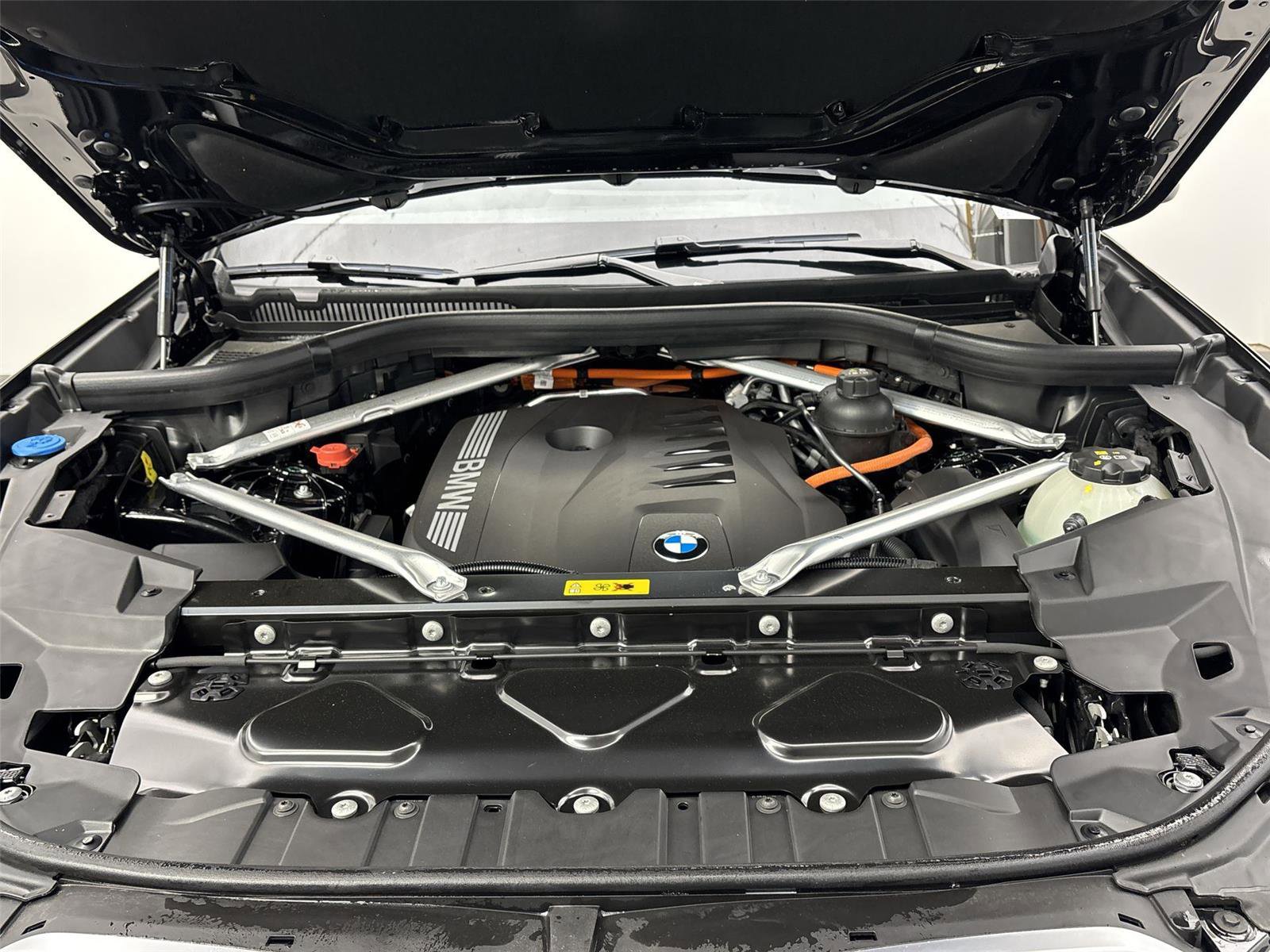 Used 2026 BMW X5 xDrive50e w/ Climate Comfort Package image 20