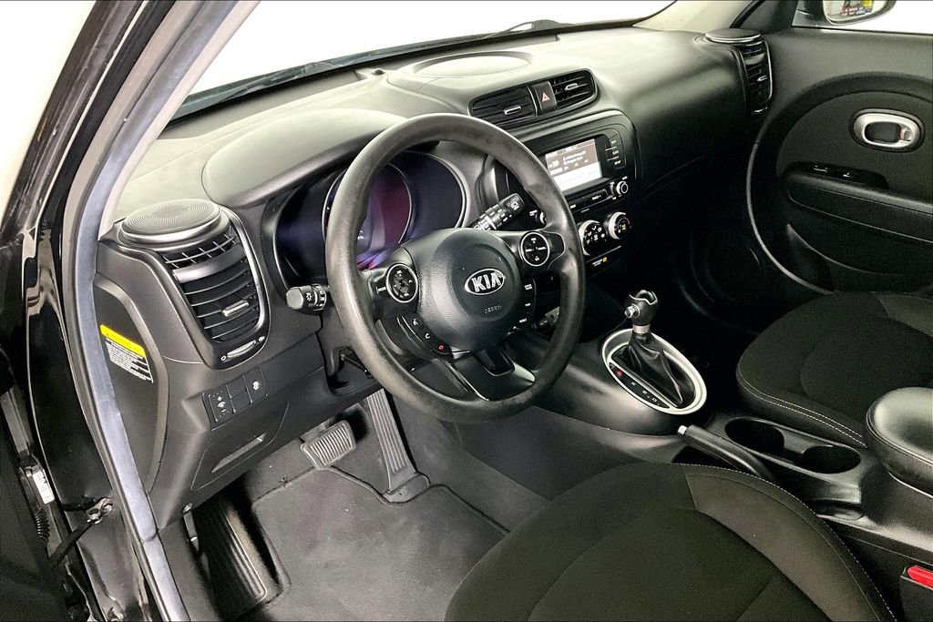 Used 2019 Kia Soul image 13