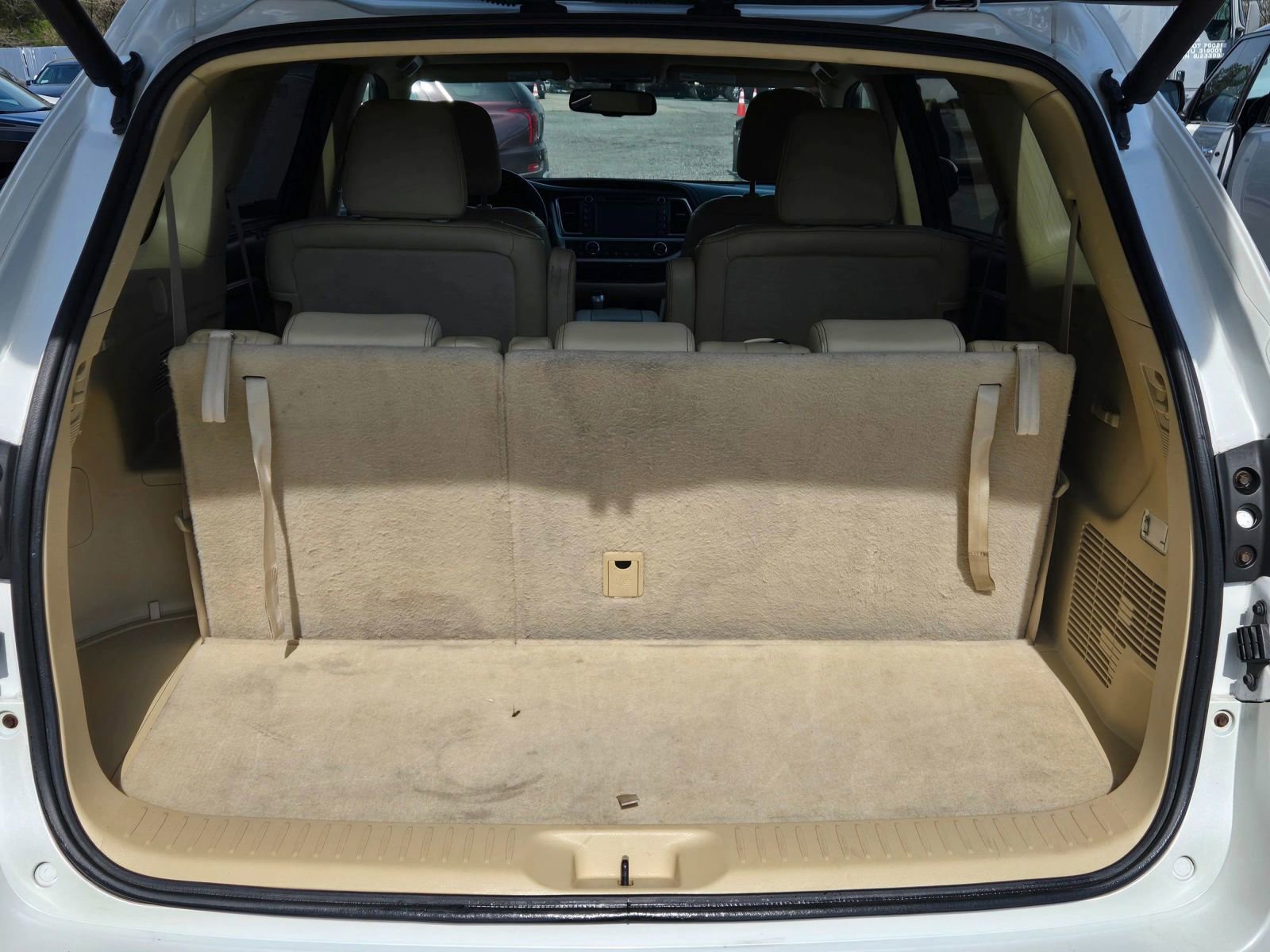 Used 2014 Toyota Highlander Limited FWD image 14