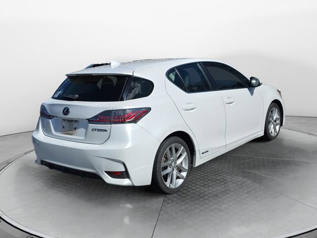 Used 2016 Lexus CT 200h image 5