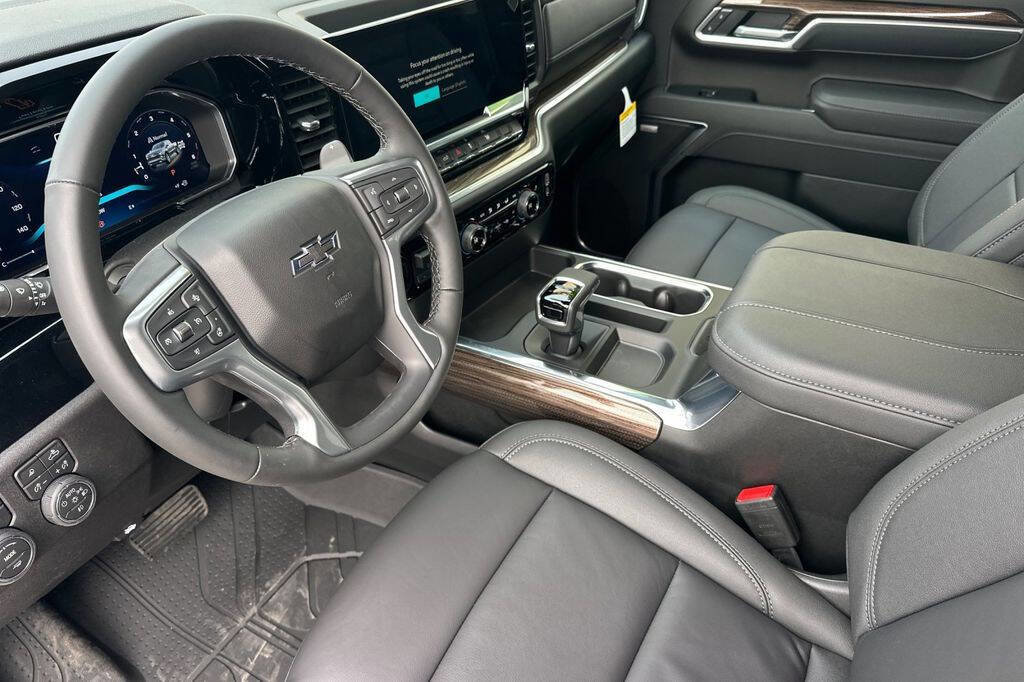 New 2026 Chevrolet Silverado 1500 RST w/ RST All Star Premium Package image 11