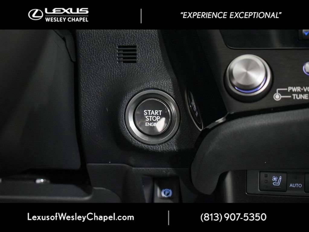 Used 2024 Lexus ES 250 250 w/ Premium Package image 32