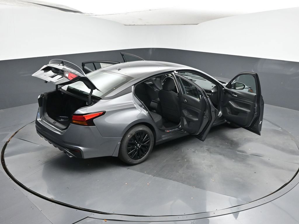 New 2025 Nissan Altima 2.5 SV w/ SV Special Edition Package image 44