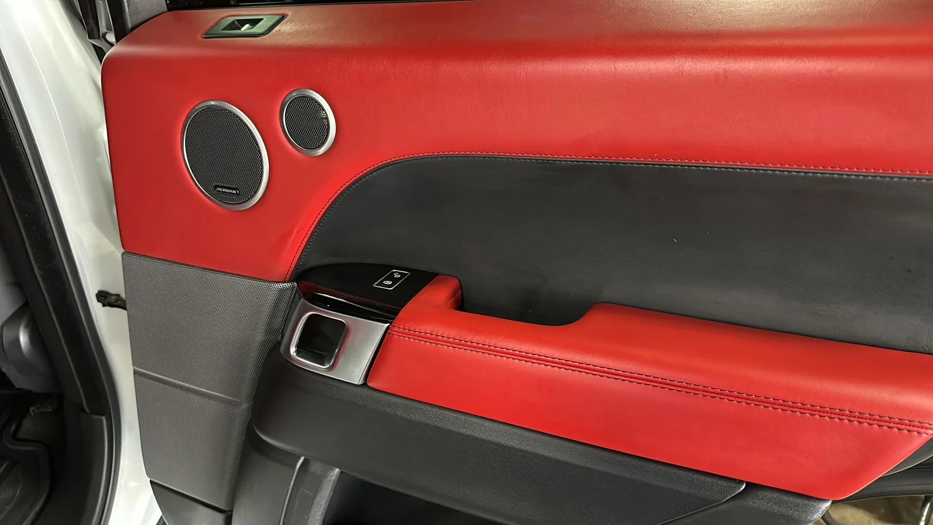 Used 2014 Land Rover Range Rover Sport Autobiography image 17