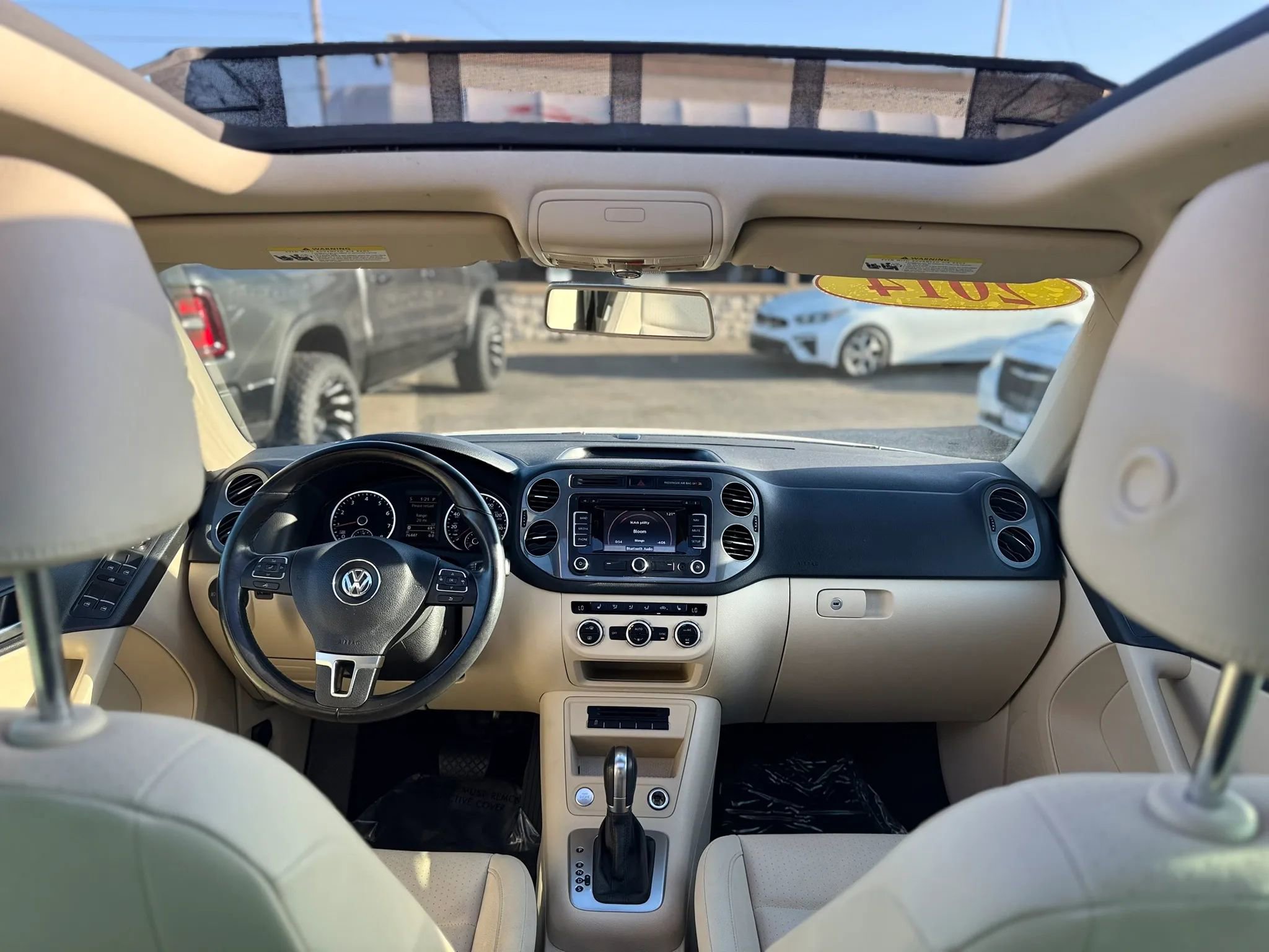 Used 2014 Volkswagen Tiguan SEL FWD image 44