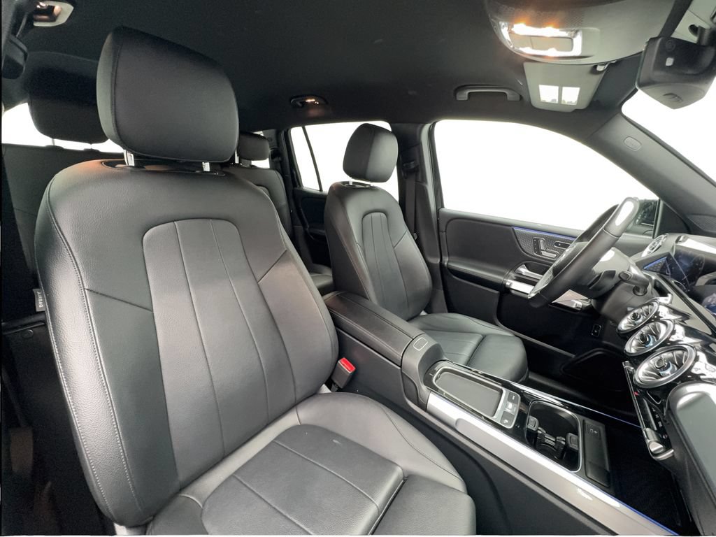 Used 2024 Mercedes-Benz GLB 250 image 28