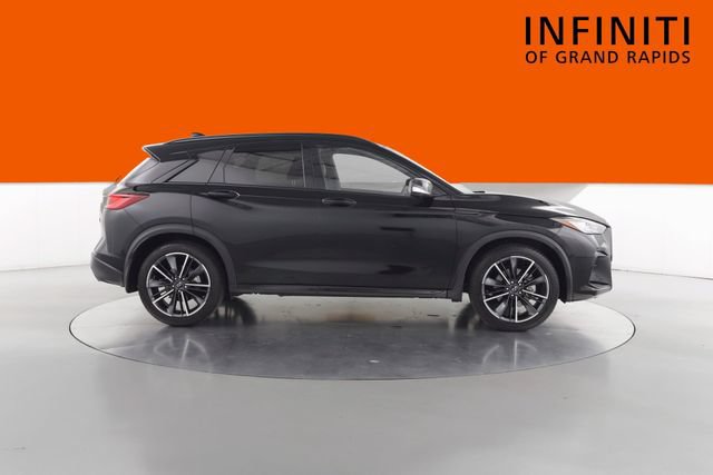 Used 2025 INFINITI QX50 Sport AWD/4WD image 8