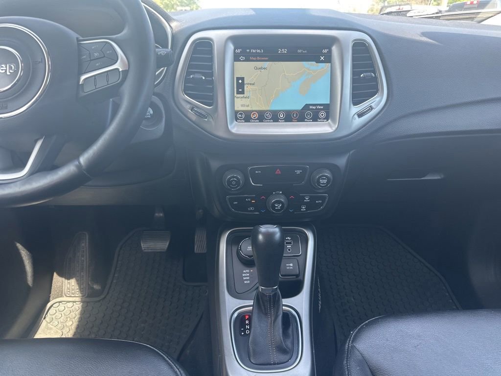 Used 2018 Jeep Compass Latitude w/ Popular Equipment Group AWD/4WD image 19