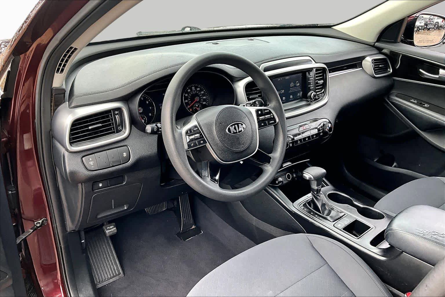Used 2020 Kia Sorento FWD V6 image 16