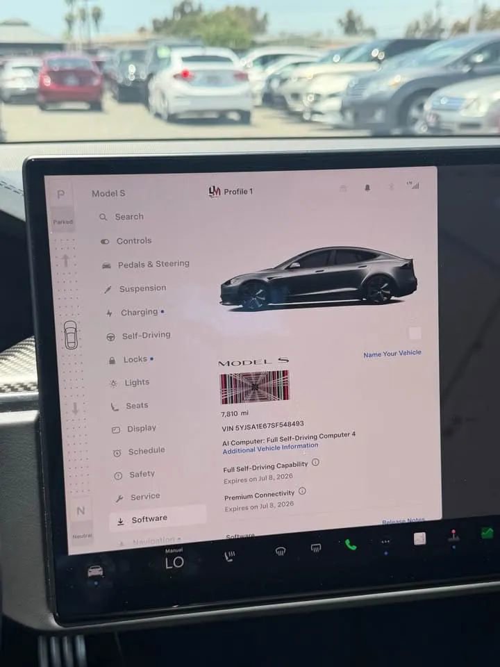 Used 2025 Tesla Model S Plaid AWD/4WD image 17