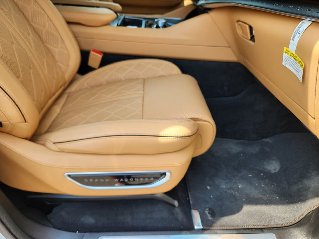 New 2026 Jeep Grand Wagoneer L Summit AWD/4WD image 15