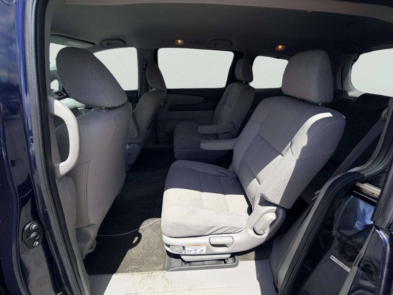 Used 2015 Honda Odyssey LX image 21