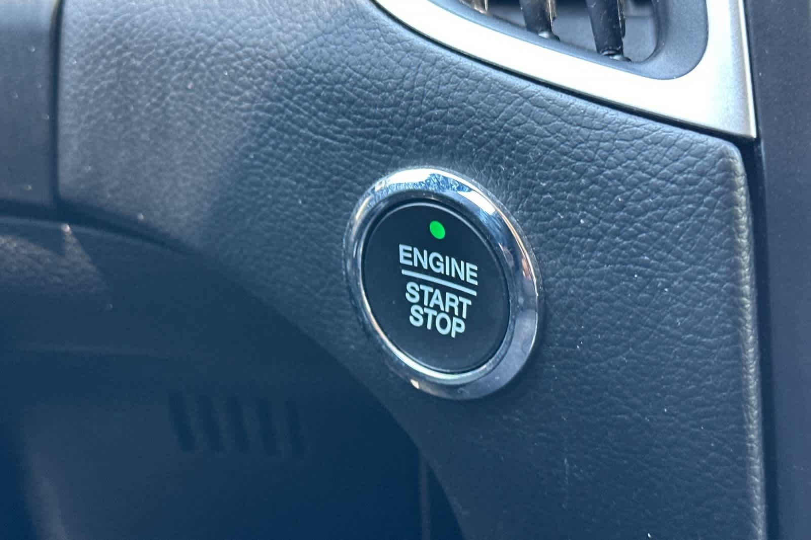 Used 2022 Ford Edge SEL AWD/4WD image 23