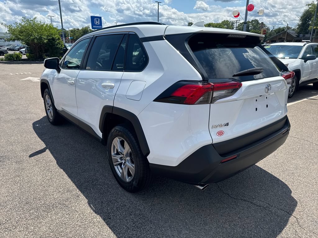 Used 2023 Toyota RAV4 XLE FWD image 5