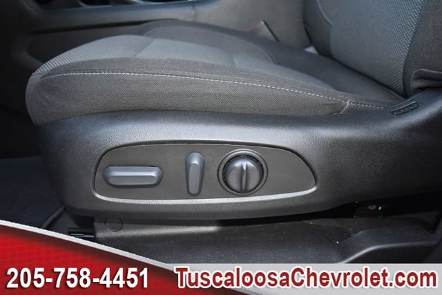 Used 2023 Chevrolet Traverse LT FWD image 23