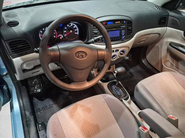 Used 2010 Hyundai Accent GS w/ Premium Pkg 3 FWD image 15