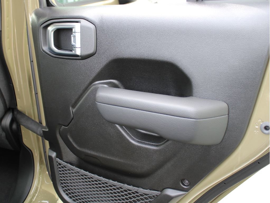 New 2026 Jeep Gladiator Willys image 25