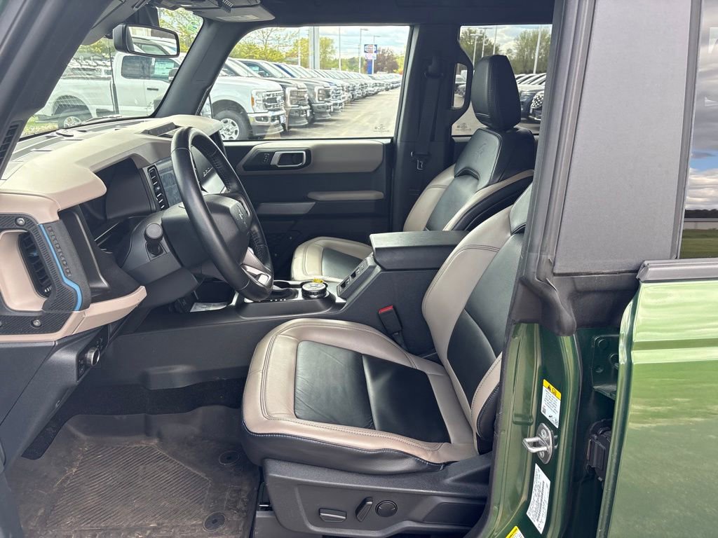 Used 2023 Ford Bronco Wildtrak AWD/4WD image 12