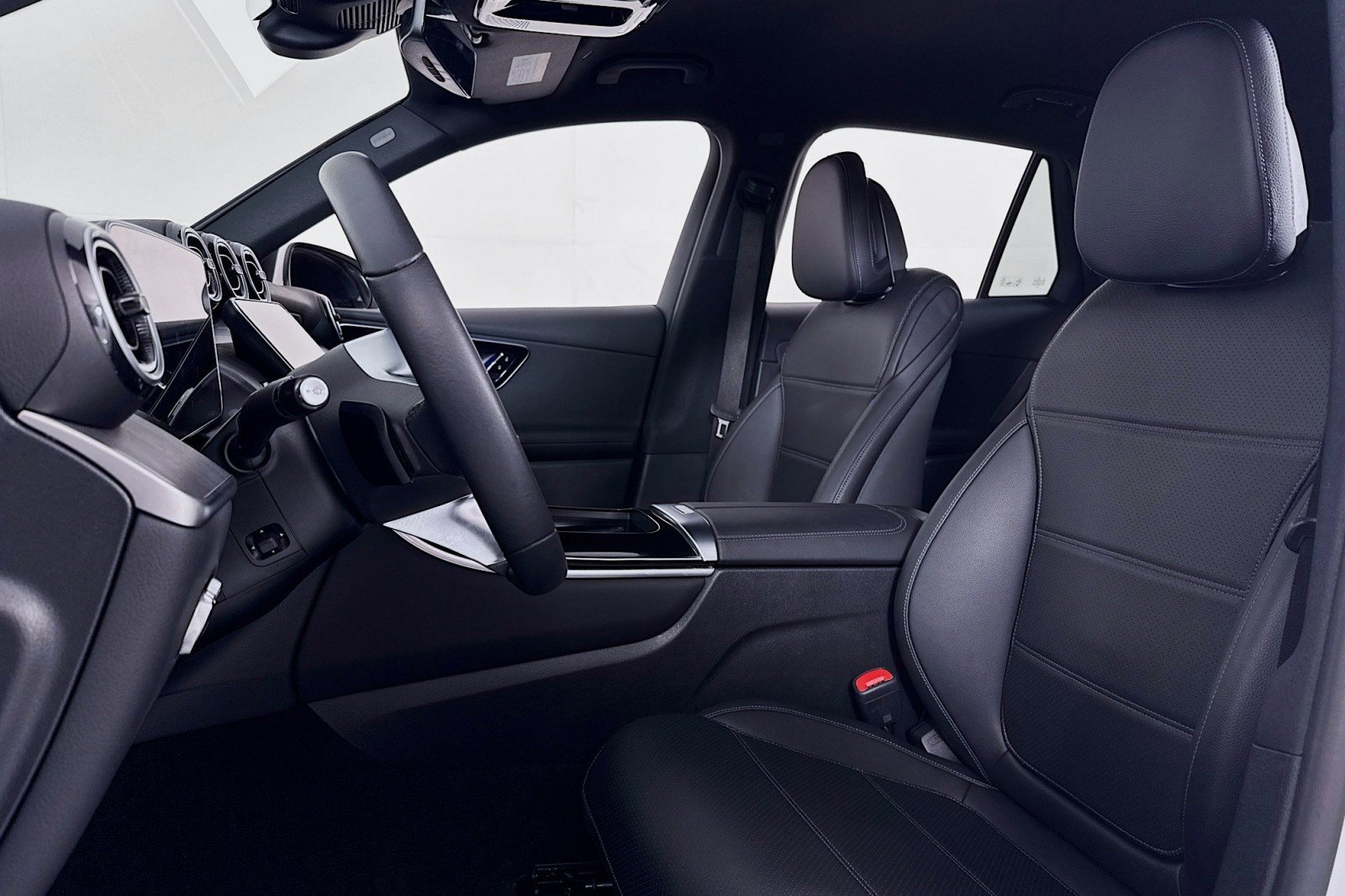 Certified 2026 Mercedes-Benz GLC 300 image 16