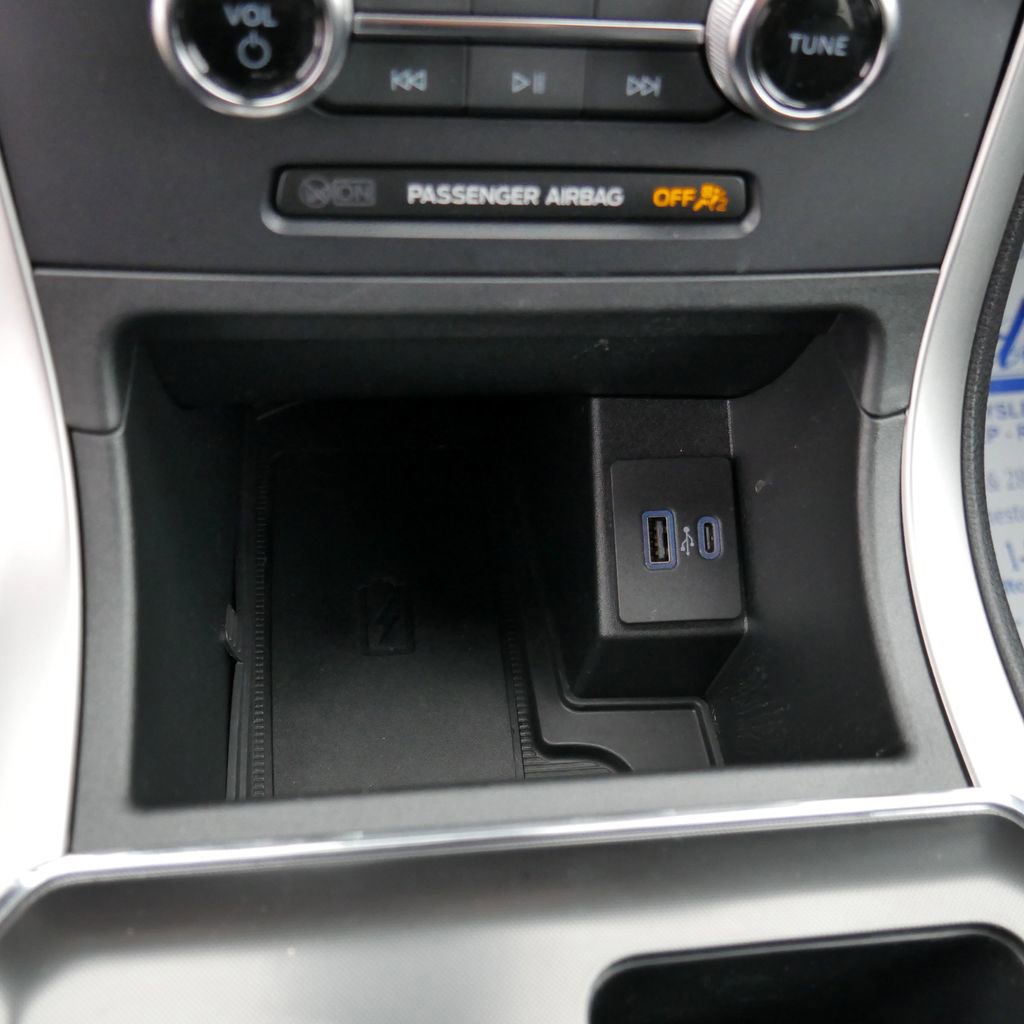 Used 2024 Ford Edge ST-Line AWD/4WD image 28