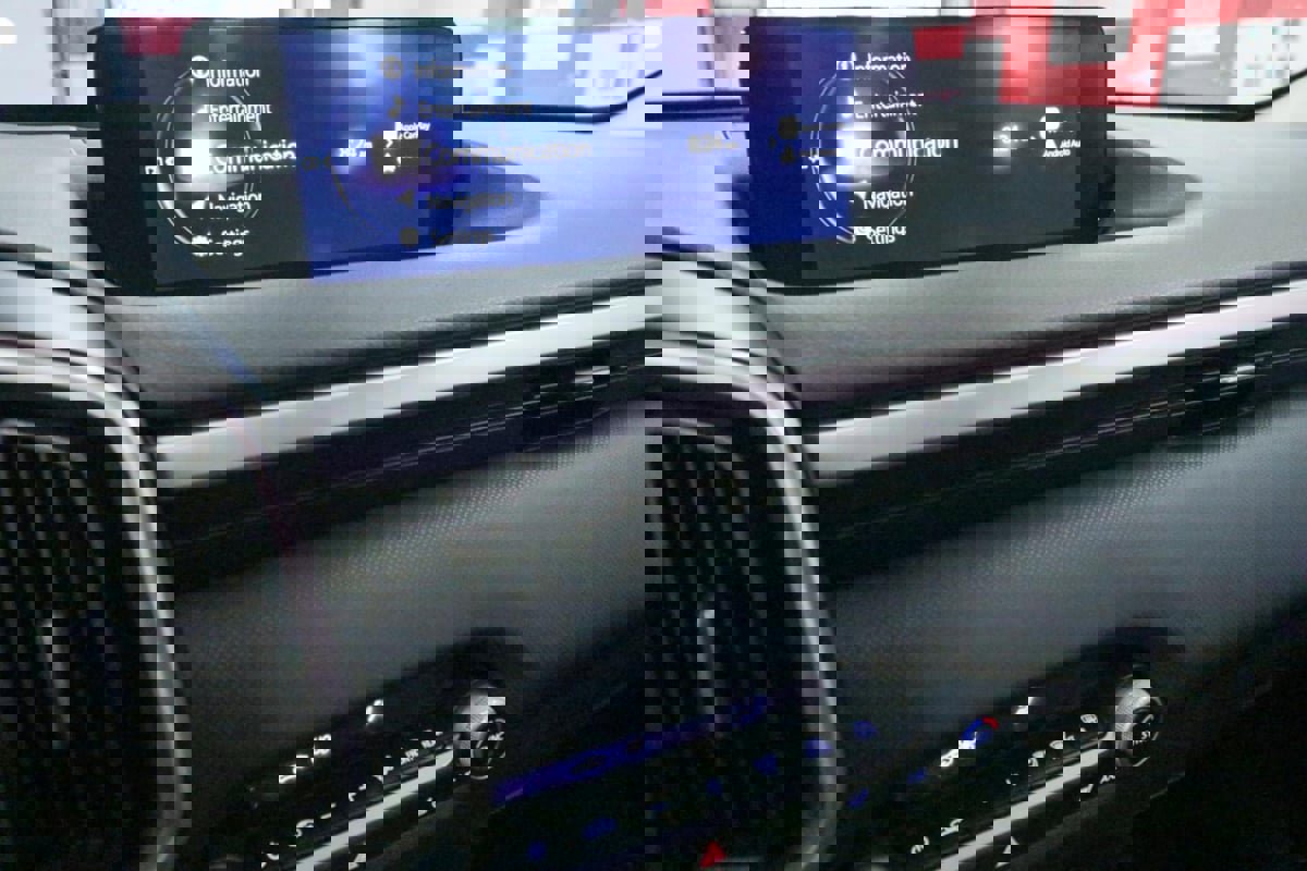 Used 2023 MAZDA CX-50 2.5 S w/ Cargo Package image 19