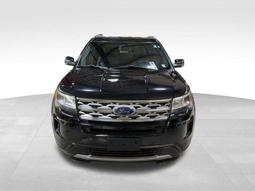 Used 2018 Ford Explorer XLT w/ Equipment Group 202A AWD/4WD image 5