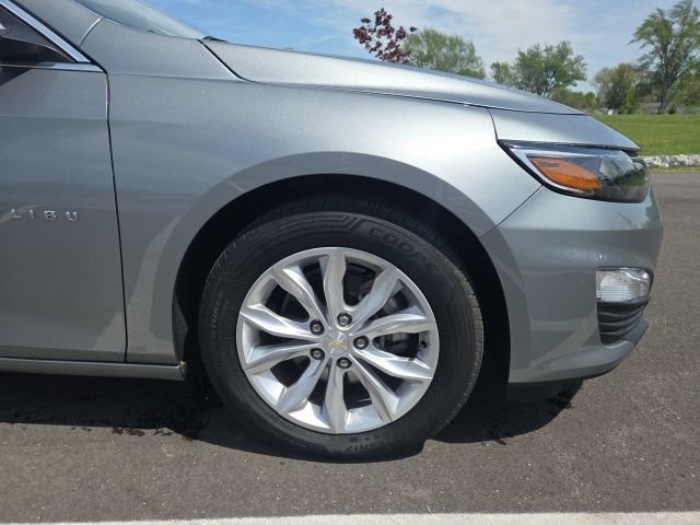 Used 2023 Chevrolet Malibu LT FWD image 4