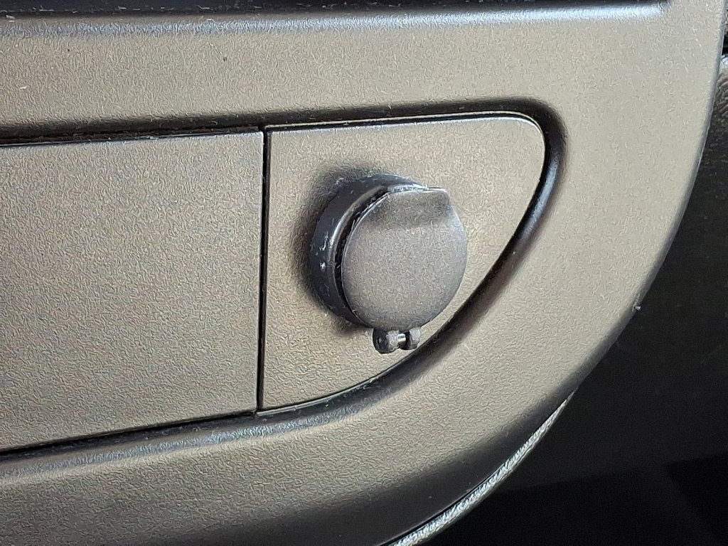 Used 2023 Chevrolet Express 2500 w/ Driver Convenience Package image 25