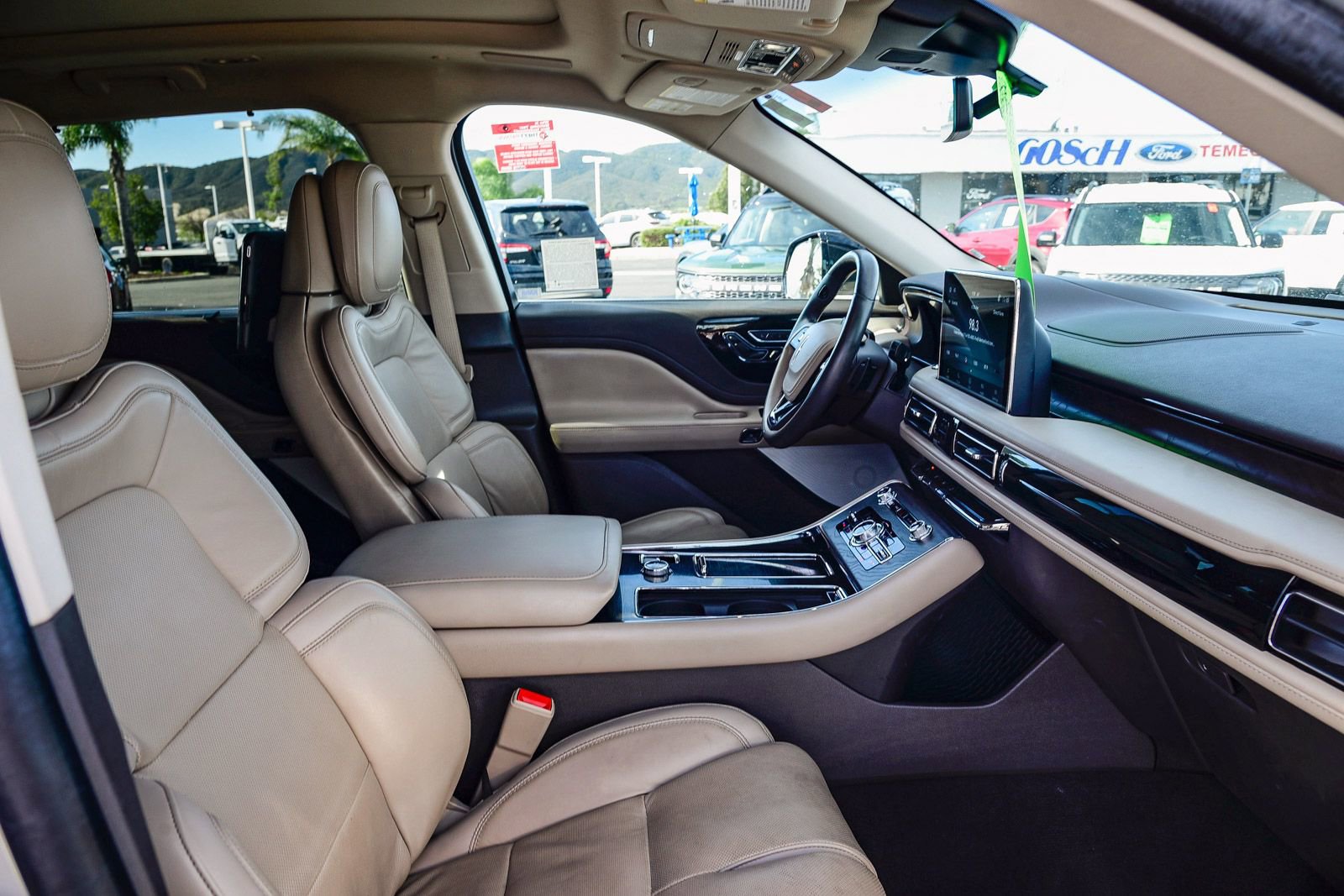 Used 2023 Lincoln Aviator Reserve w/ Equipment Group 201A image 16