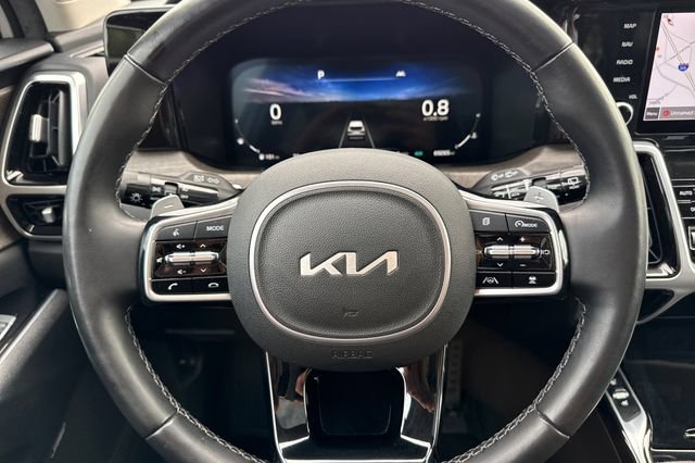 Certified 2022 Kia Sorento SX Prestige AWD/4WD image 32