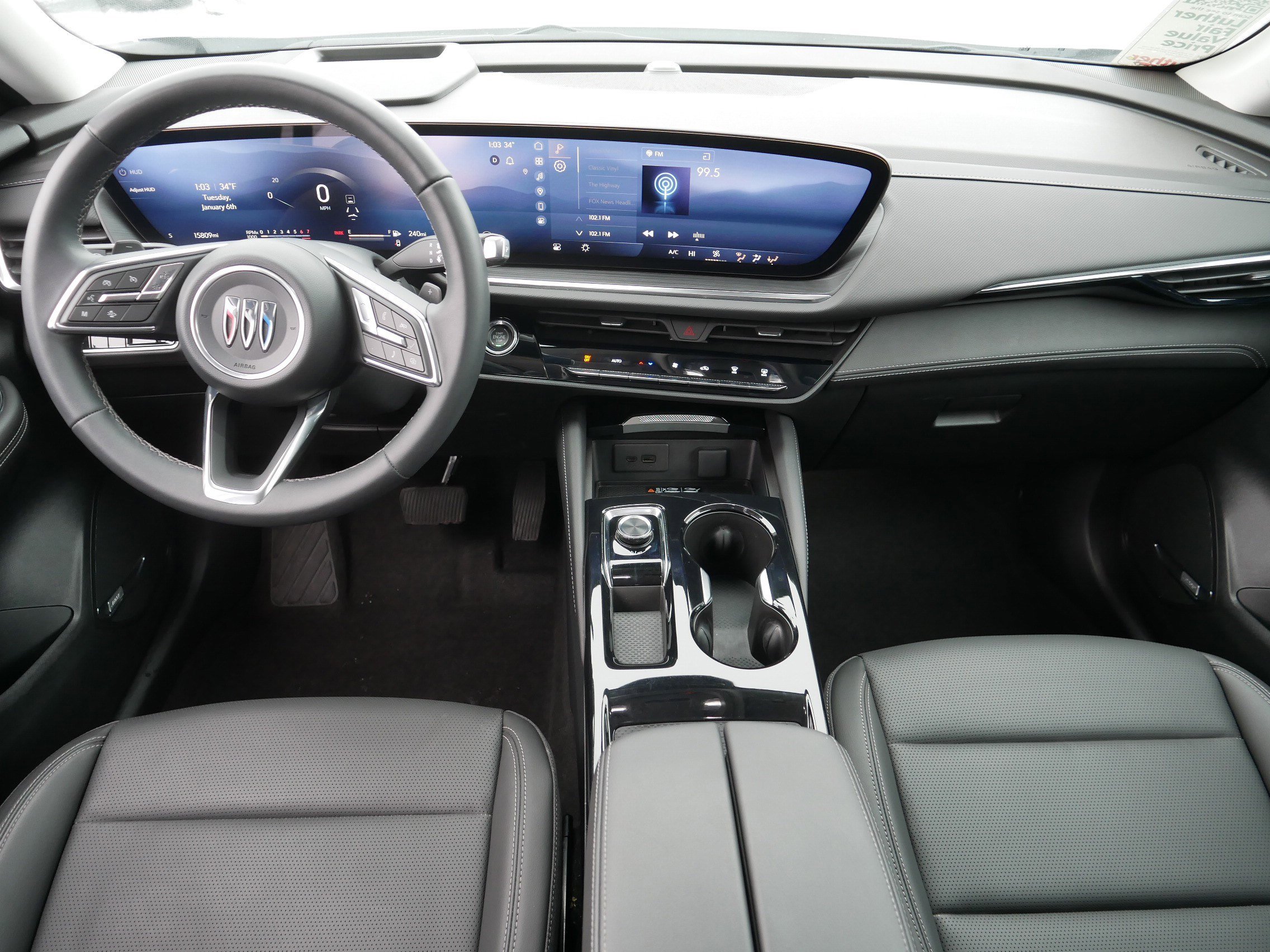 Certified 2025 Buick Envision Preferred image 10