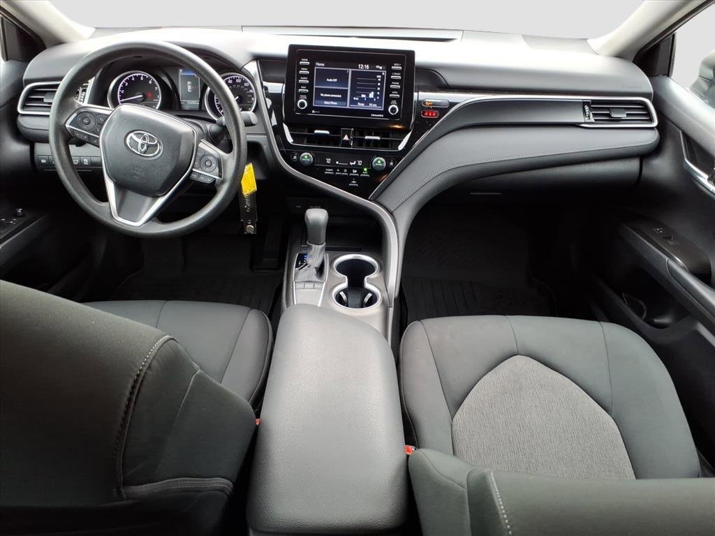 Used 2024 Toyota Camry LE image 11