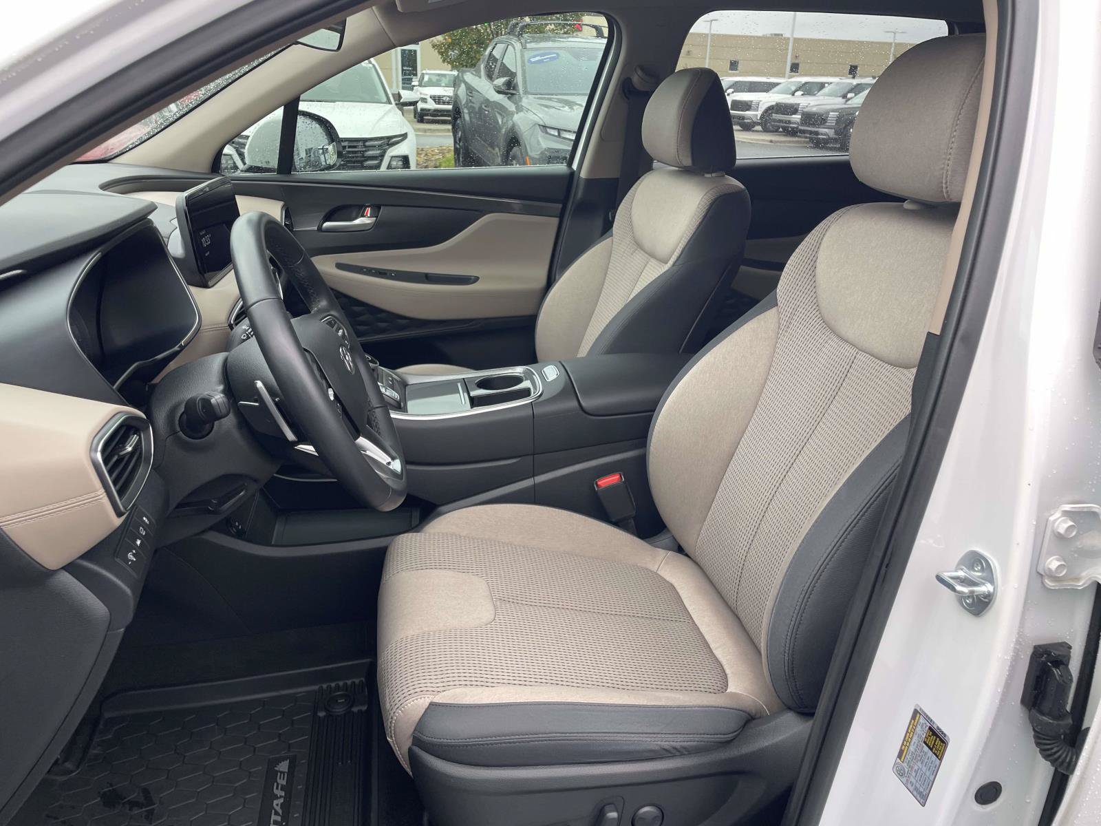 Certified 2023 Hyundai Santa Fe SEL w/ Winter Weather Package FWD image 8