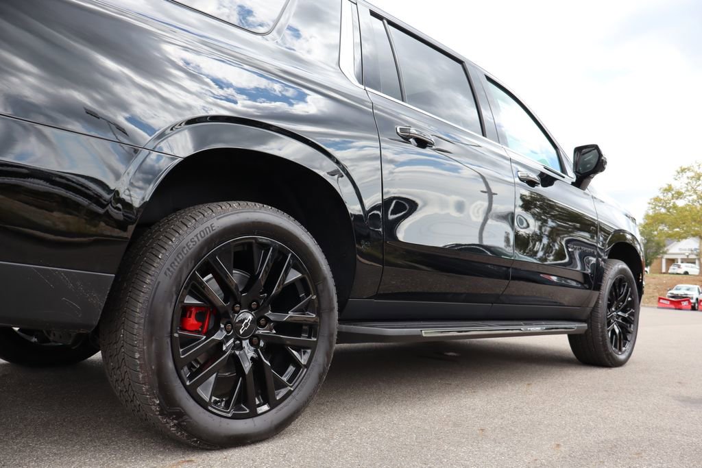 New 2025 Chevrolet Suburban Premier image 40