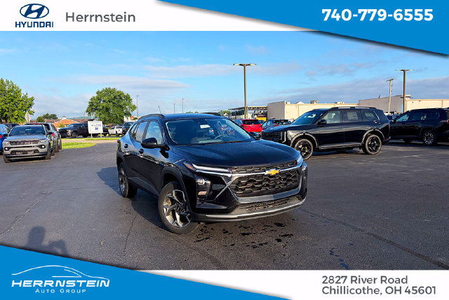 Used 2025 Chevrolet Trax LT