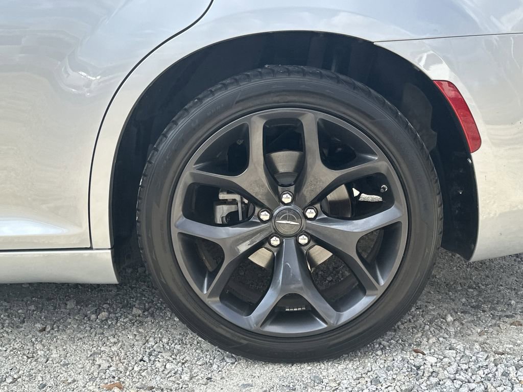 Used 2023 Chrysler 300 S image 21