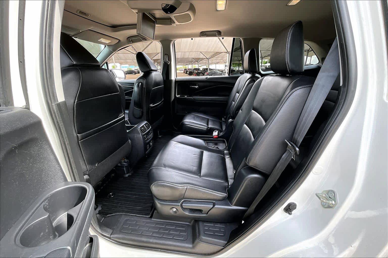 Used 2019 Honda Pilot Touring image 21