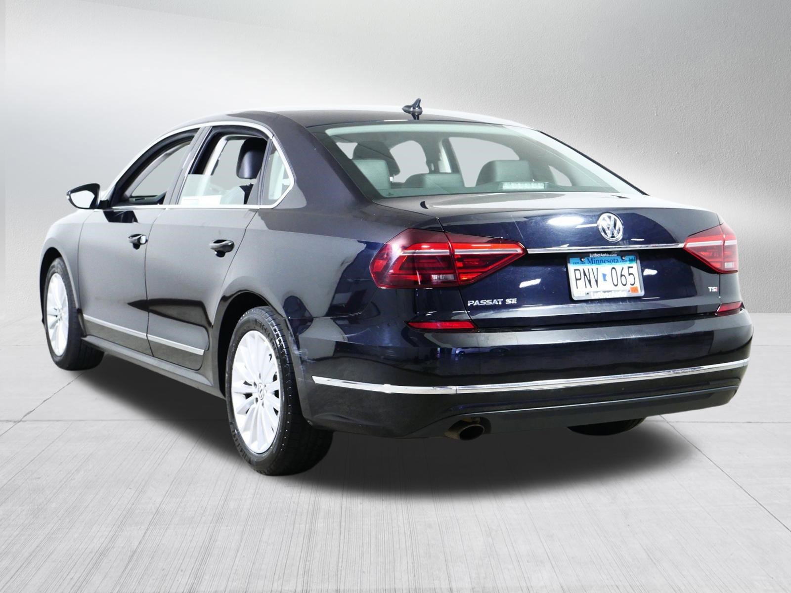 Used 2017 Volkswagen Passat 1.8T SE FWD image 5