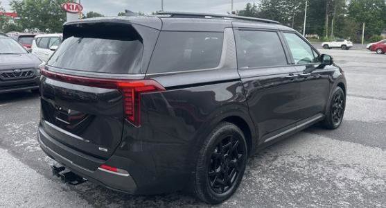 Certified 2025 Kia Carnival SX Prestige image 5