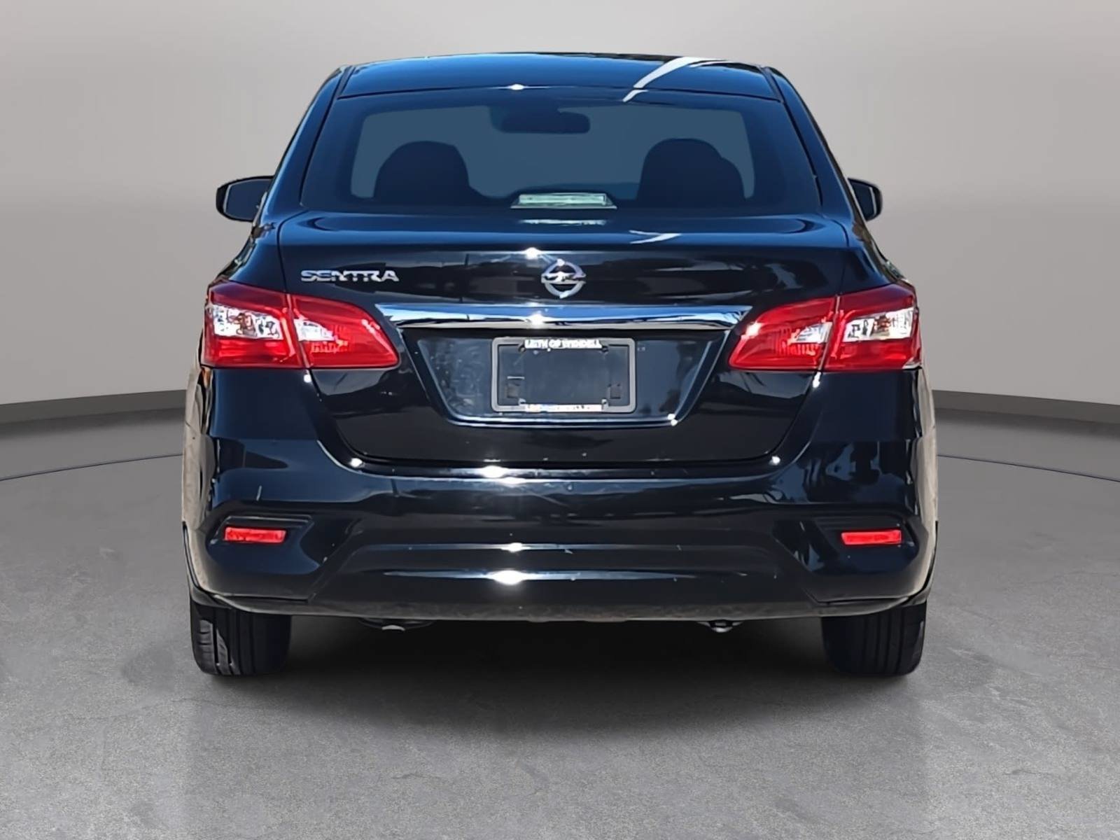 Used 2019 Nissan Sentra S FWD image 6