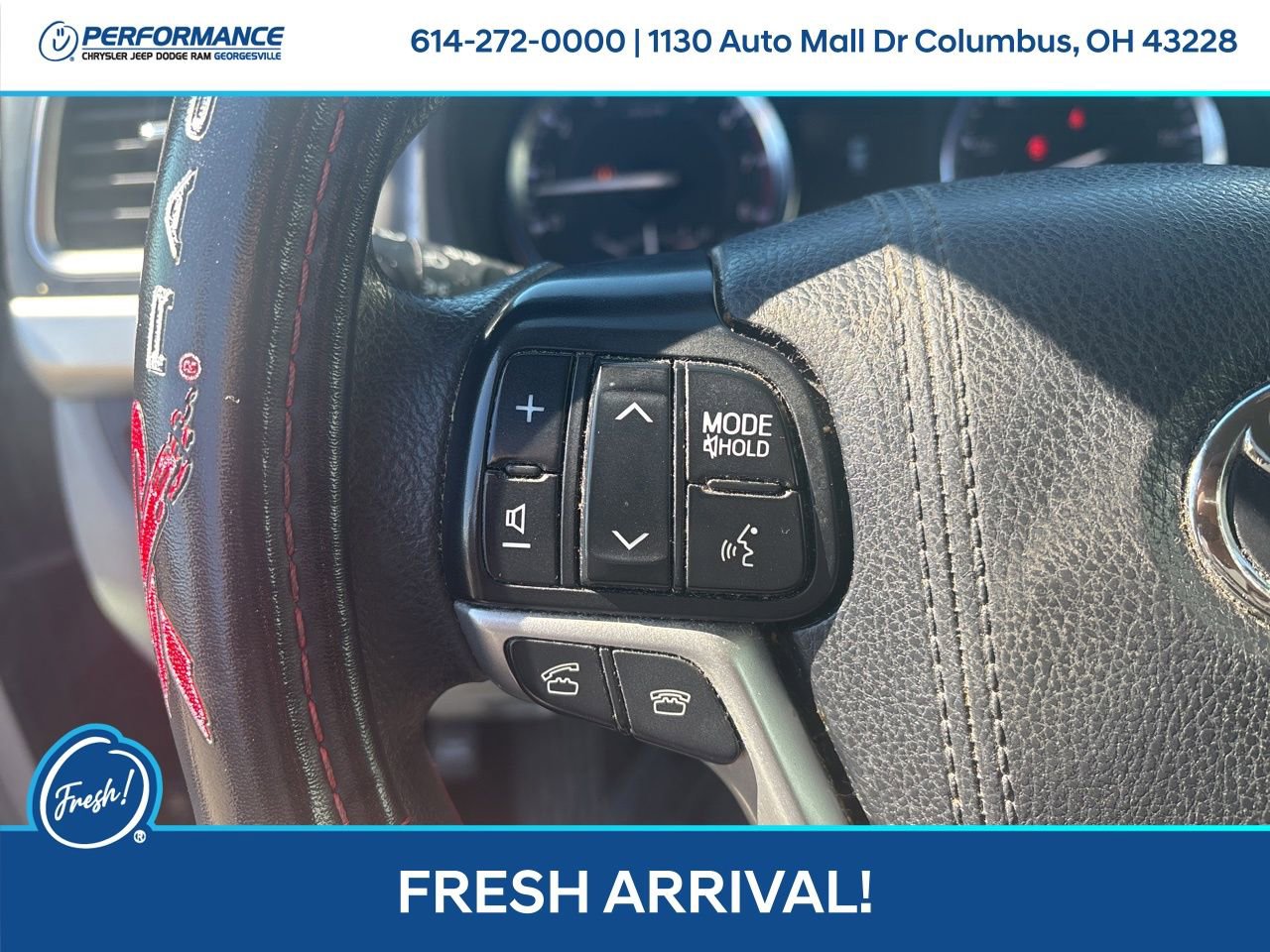 Used 2015 Toyota Highlander LE image 24