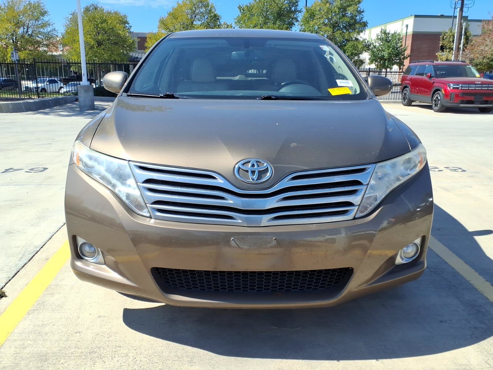 Used 2011 Toyota Venza w/ Comfort Pkg FWD image 2